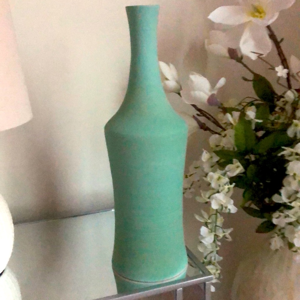 NWT Crate & Barrel tall aqua vase